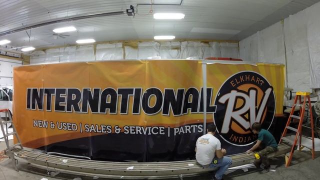 Bandit Signs & Graphics International RV Trailer Wrap смотреть онлайн