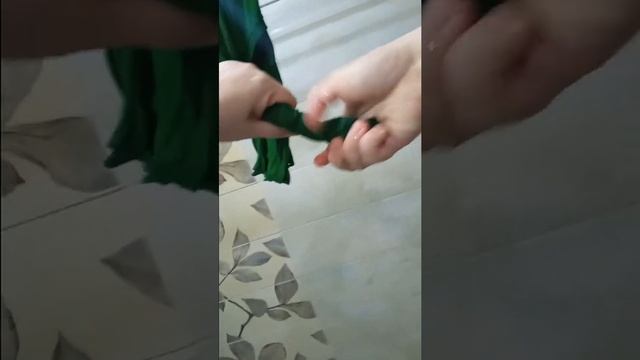 Удаление лишней воды для того, чтобы быстро высушить одежду смотреть онлайн