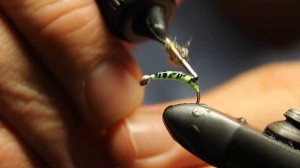 Козявка. Мушка на Хариуса. Как связать уловистую мушку. Работает 100%. Простой и эффективный способ