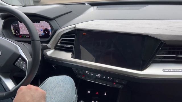 Audi E Tron 2023+ доп мультимедиа на штатный монитор смотреть онлайн