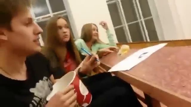 Прикол 2014 Студент на паре отгреб от препода смотреть онлайн