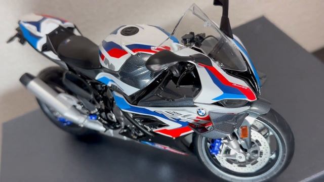 BMW M1000RR  1/10  Model Miniature 4K