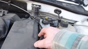 фиксация тросика  Ларгус