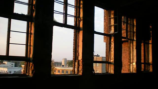 "Саркана Звайгзне" (Тейка) смотреть онлайн