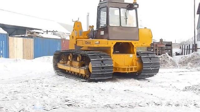 Трубоукладчик: Высокая маневренность базовой машины для установки СП49 и трубоукладчика смотреть онлайн
