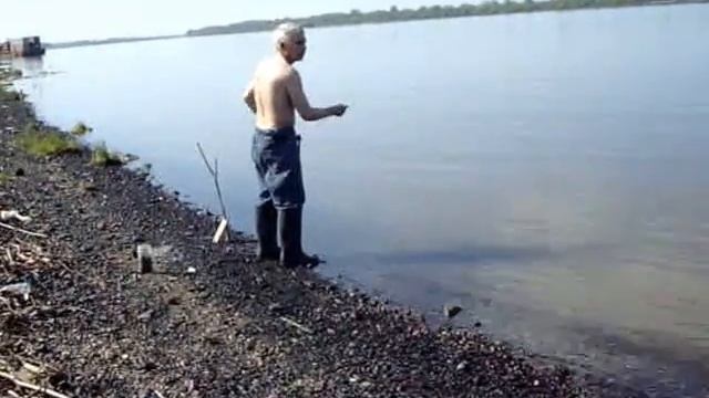 Рыбалка на Иртыше - фрагмент (начало лета) смотреть онлайн