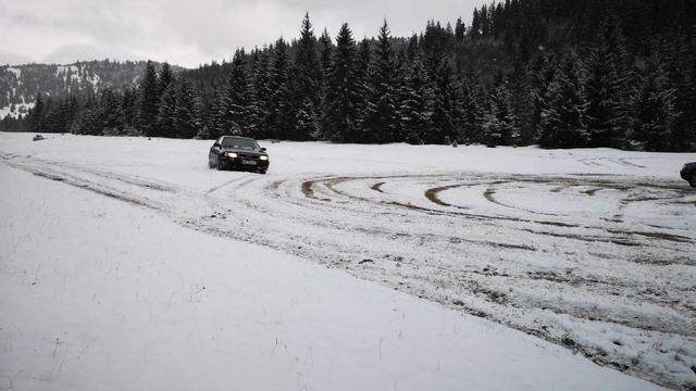 Audi 100 C4 2.8 V6 Quattro VS. Audi 100 C4 2.3 Quattro смотреть онлайн