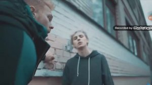 Песня пять минут назад