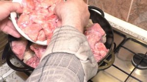 СВЕЖИНА в КАЗАНЕ на ГАЗОВОЙ ПЛИТЕ ! СЪЕЛИ , ВСЁ !