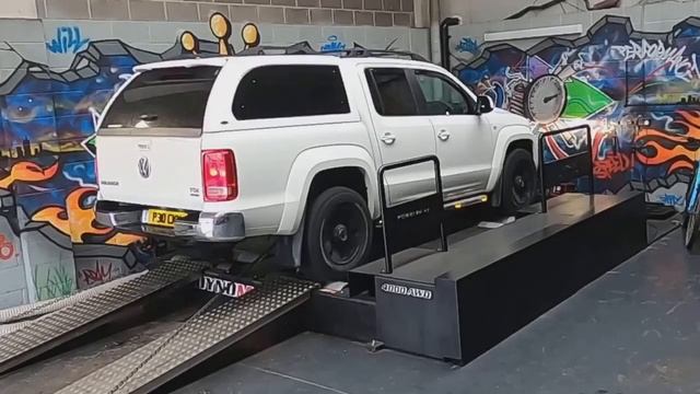 Vw Amarok in for stage one remap and dyno at Carlton tuning смотреть онлайн