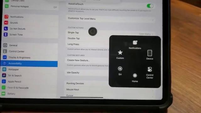 iPadOS (iOS 13) running on iPad Pro - MOUSE SUPPORT ENABLED смотреть онлайн
