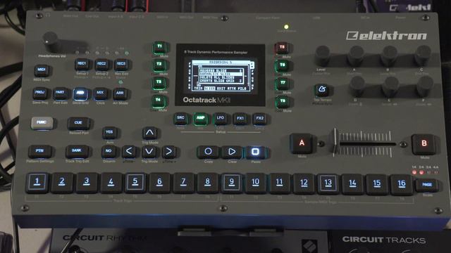 Octatrack Tutorial // How to Use the Audio Editor Part 1 смотреть онлайн