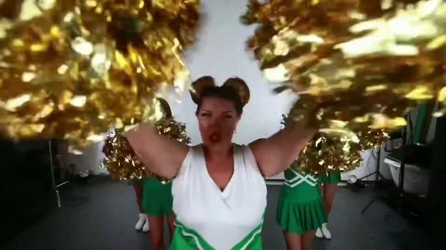 Шикарная Екатерина Скулкина в образе черлидерши. Экипировка для черлидинга и группы поддержки смотреть онлайн