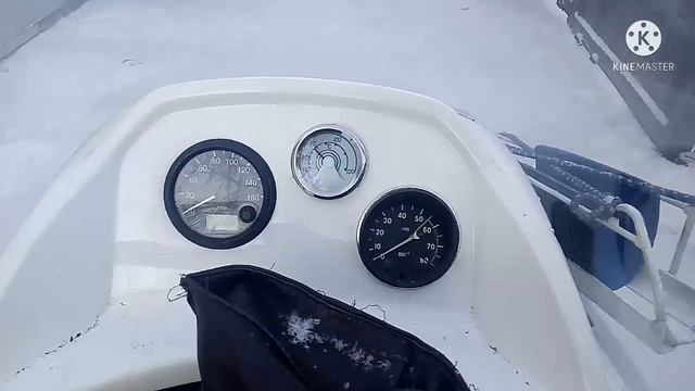 Тайга Варяг 550 нюхает бензин после замены пружины. Расход. Не трогая карбюратор. Один. смотреть онлайн