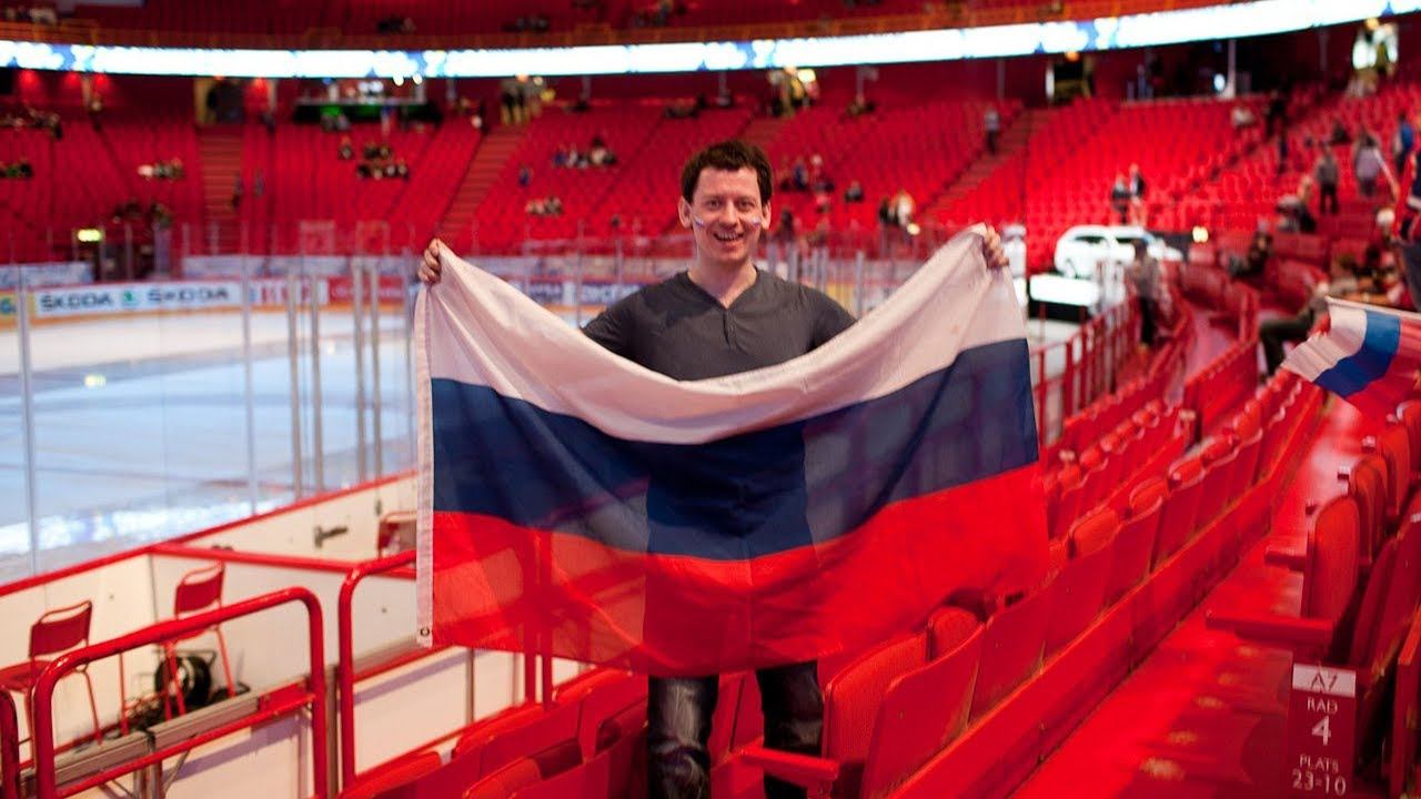 Сергей Елисеев на Глобен Арене в Стокгольме болеем за Россию на ЧМ по хоккею в Швеции