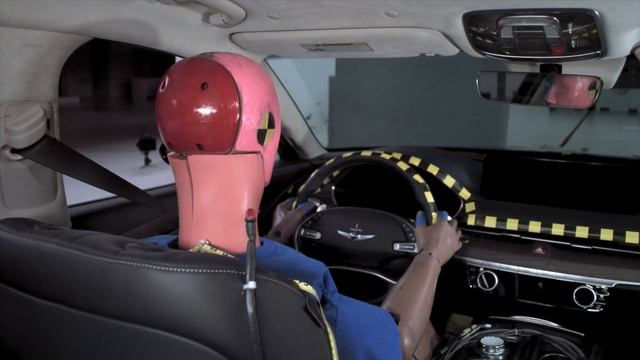 2023 Genesis Electrified G80 driver-side small overlap IIHS crash test смотреть онлайн