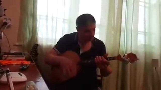 Лезгинка, Дагестан ბექა ქისტაური зажигает на домре ДЛЯ ВСЕХ КАВКАЗЦЕВ! смотреть онлайн