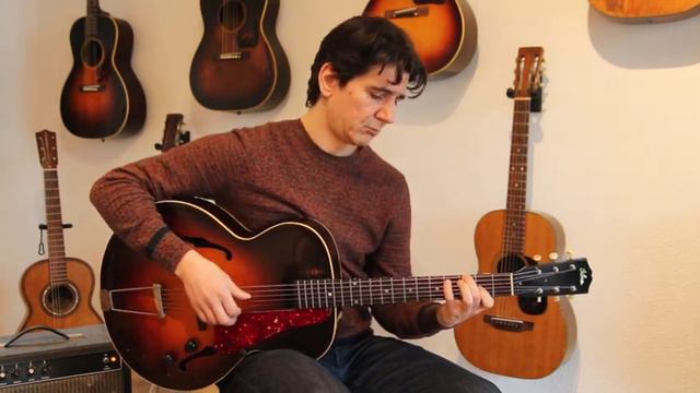 Gibson ES-150 1941 - cool guitar with a lot of vintage mojo, similar to Charlie Christian's смотреть онлайн