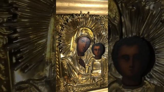 Икона. Казанская в окладе. 19 век смотреть онлайн