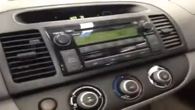 2005 Toyota Camry 4dr Sdn LE Auto (Natl) смотреть онлайн