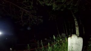 ОСТАВИЛ КАМЕРУ на КЛАДБИЩЕ НОЧЬЮ | Я В ШОКЕ ЧТО ЗАПИСАЛА МОЯ КАМЕРА | НОЧЬ НА КЛАДБИЩЕ