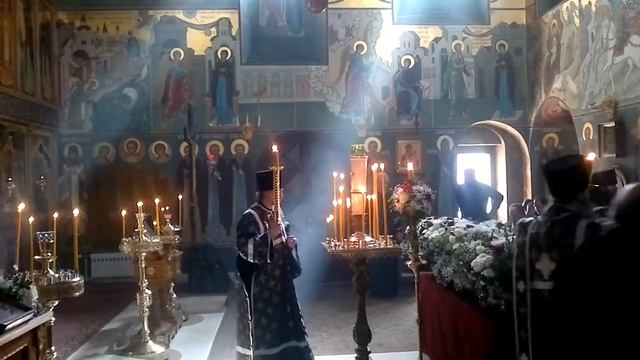 подворье - вынос Плащаницы.mp4 смотреть онлайн
