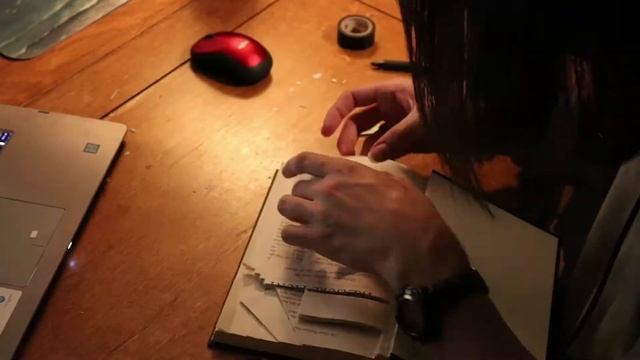 BOOK ART: CARVING BOOKS & MAKING COOL DESIGNS смотреть онлайн