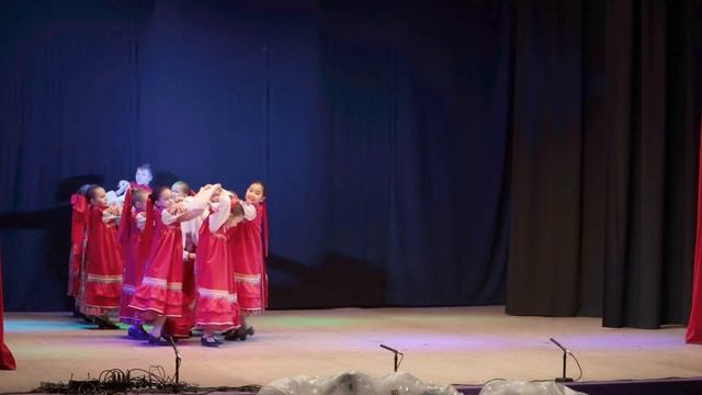 Выступление. Танец "Ниточка". Хореографическая школа Волжаночка смотреть онлайн