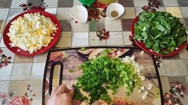 Салат C Черемшой ,Зеленым Луком и Яйцами!!!Салата с Левурда,Зелен лук и Яйца!!!SALAT MIT BÄRLAUCH! смотреть онлайн