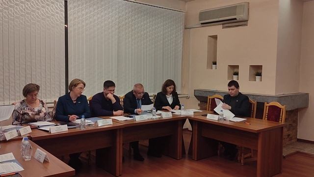 Депутаты продолжат контролировать капремонт в жилых домах района смотреть онлайн