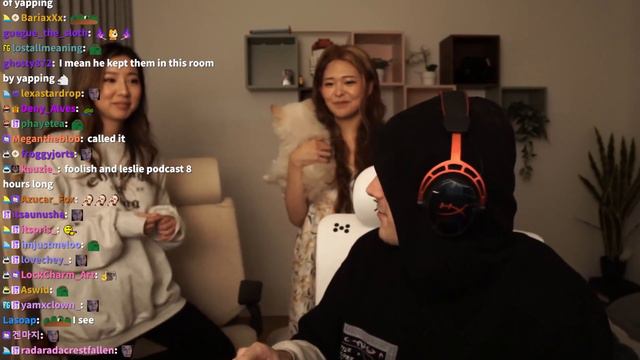 Foolish & Fuslie Debates on Who is the Biggest Yapper смотреть онлайн