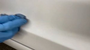 Как удалить ржавые пятна на белой машине