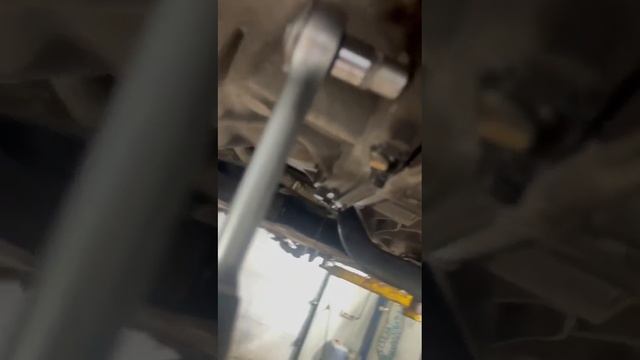 Последствия потекшего сальника коленвала Ford Focus 3 смотреть онлайн