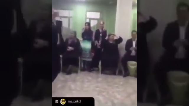 Дедушка всем показал как нужно танцевать лезгинку смотреть онлайн