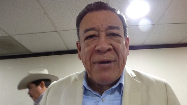 A 30 años de su licencia, ex gobernador Xicoténcatl Leyva regresa a la cámara de diputados смотреть онлайн