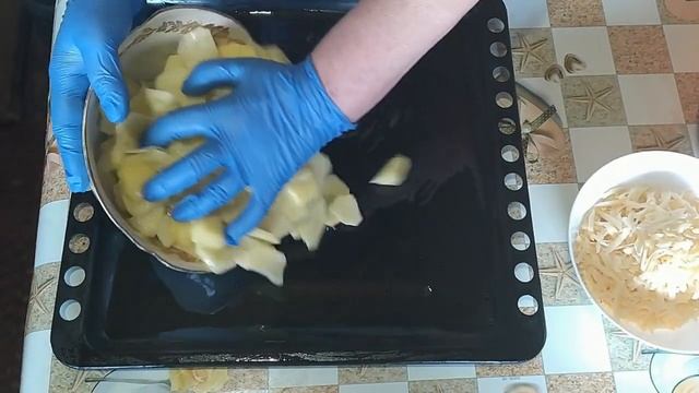 ПРОСТО, БЫСТРО, ВКУСНО: КУРИНЫЕ БЕДРЫШКИ на КАРТОФЕЛЬНОЙ ПОДУШКЕ. смотреть онлайн