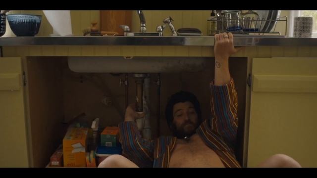 Кто Пригласил Чарли | Русский Трейлер | Paradise смотреть онлайн