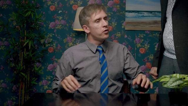 Ирландский студент по обмену во Франции — Foil Arms And Hog