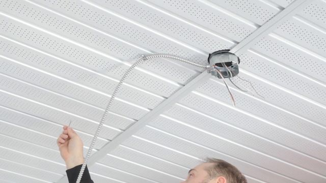 Installing Security Lights with Surface Mounted Wiring - LHP смотреть онлайн