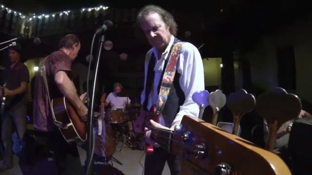 BAKERCAM John Baker Red Fender Precision Bass смотреть онлайн