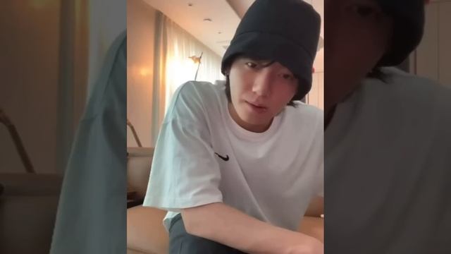 Чонгук на веверс СЕГОДНЯ!!! смотреть онлайн