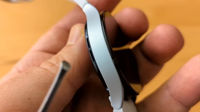 Samsung Galaxy Watch 5 (Silver) | Unboxing & First Impression смотреть онлайн