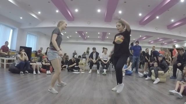 Moving Mary (win) vs Polly Dancer | Dancehall | 1/4 | Будь Собой Батл смотреть онлайн