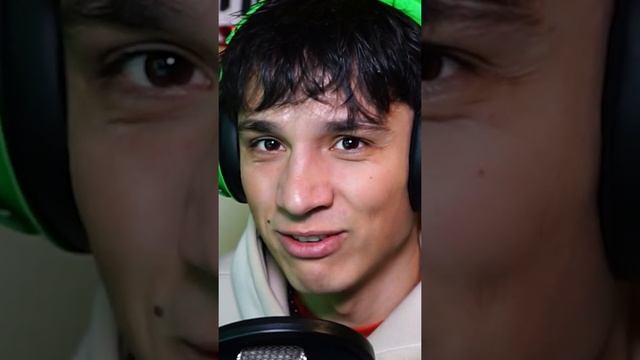 КТО ИЗ НАС СТРАШЕ?! ЧУДО ЧАЙ, РОБЛОКС КВИН, ХОЛИБАМ И КОРЖИК! смотреть онлайн
