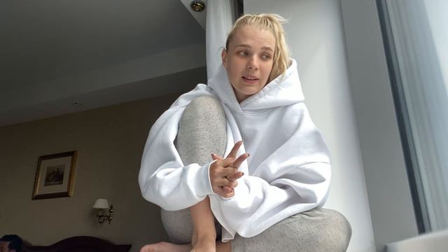 живем в самом дорогом отеле, я боюсь денег смотреть онлайн