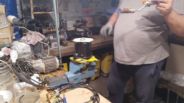 Замена подшипника двигателя Karcher K5 Compact смотреть онлайн