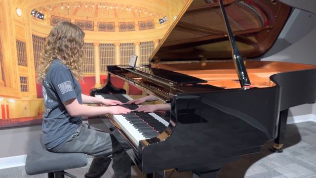 Playing Yamaha C7X смотреть онлайн