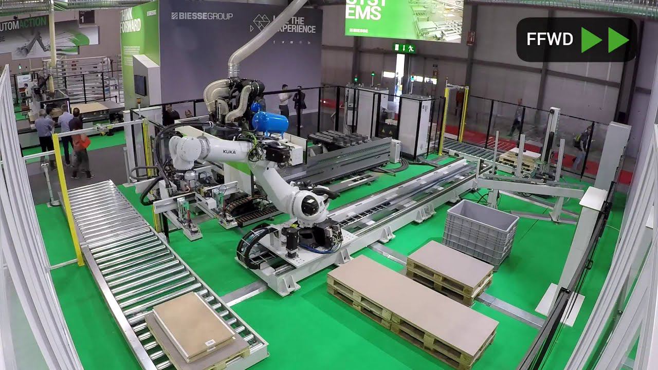 Biesse Rover A ATS and Kuka Robot Обрабатывающий центр с ЧПУ смотреть онлайн
