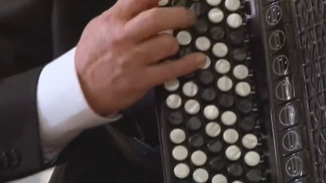 «Калина во ржи», А.И. Билаш, обработка М.А. Панкина, исполняет Сергей Николаевич Иванцов смотреть онлайн