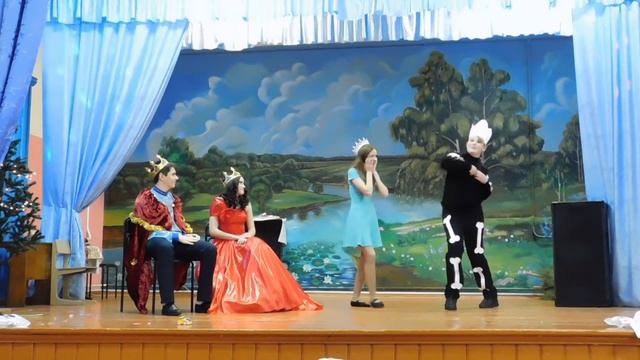 Новый год 2017. Сценка 8 класса. смотреть онлайн